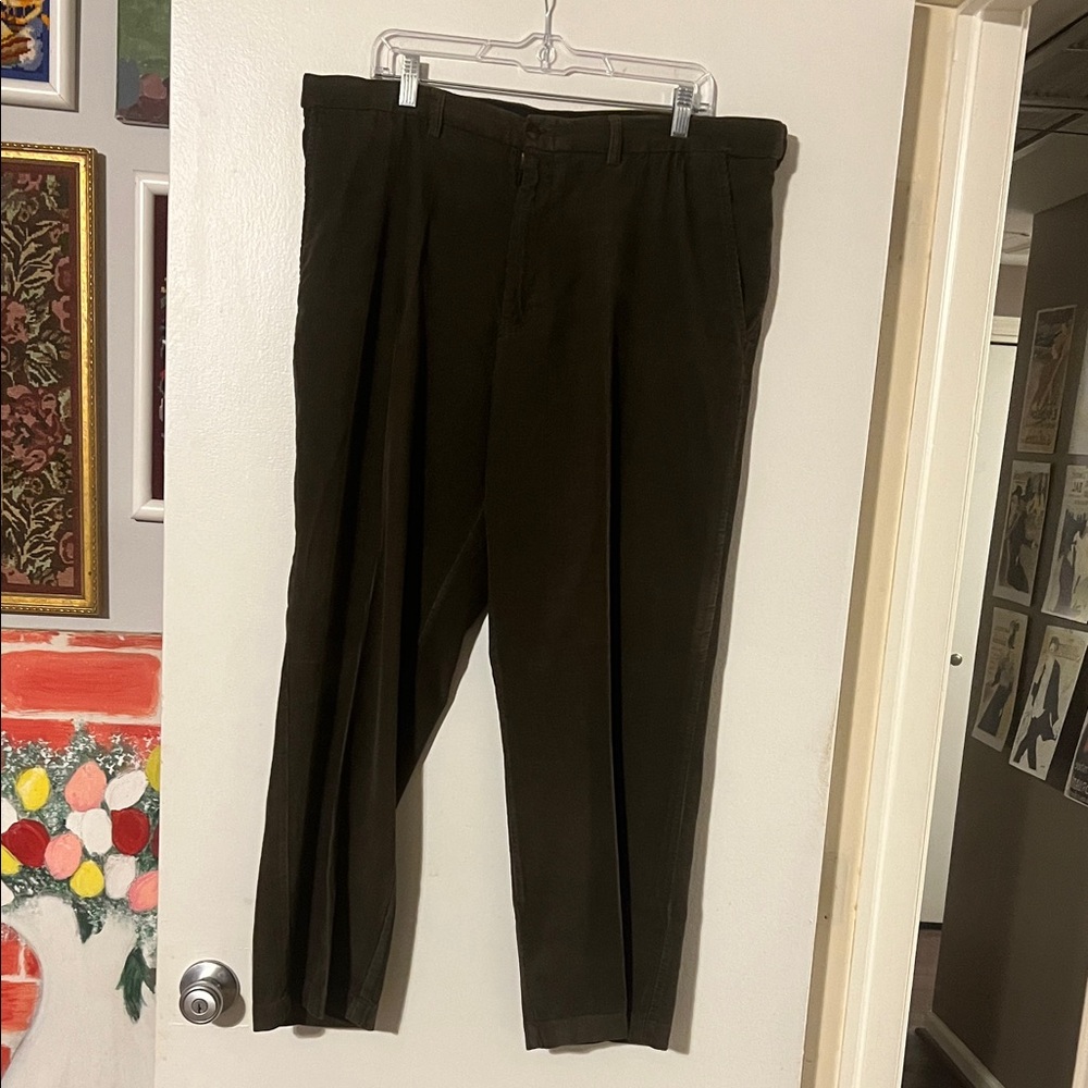 Haggar brown corduroy flat front pants   Front slash pockets